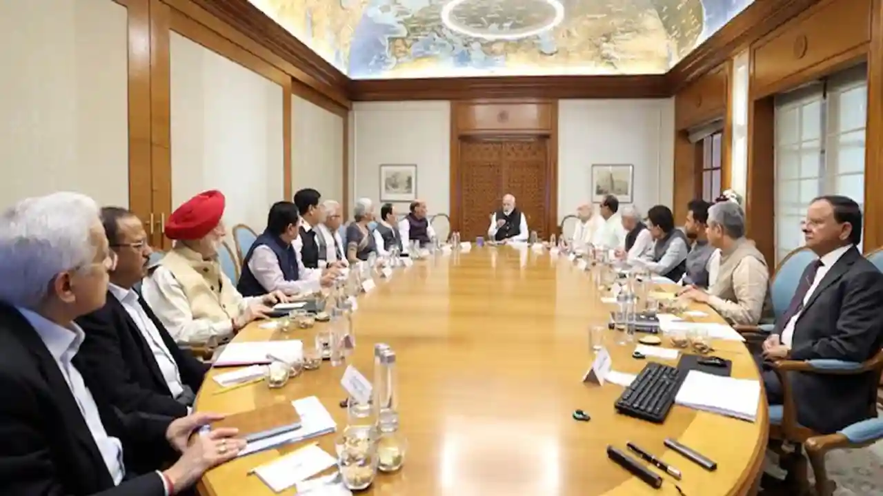 PM-Modi-Emergency-Meeting.